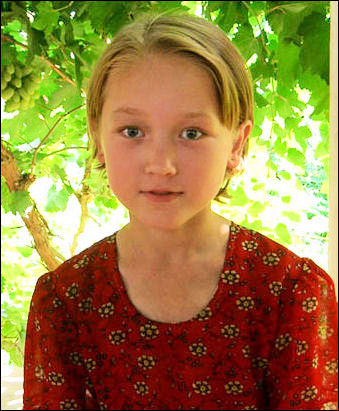 20111125-Wikicommons Girl Turpan2.jpg